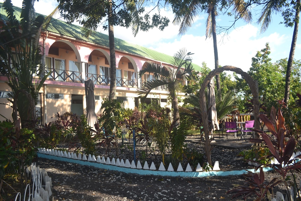 Hotel Les Arcades — hotel in Moroni