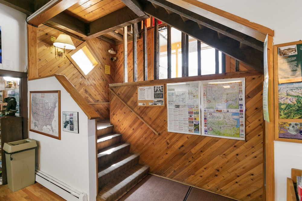 Georgetown Lodge - photo 2