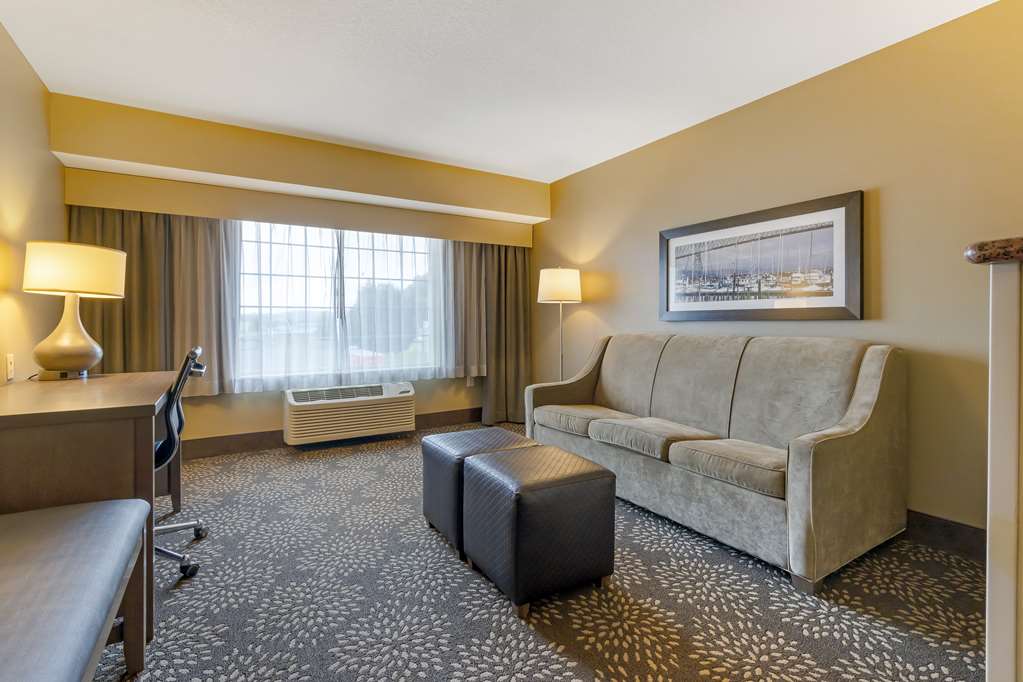 Best Western Columbia River Waterfront Hotel Astoria - photo 13