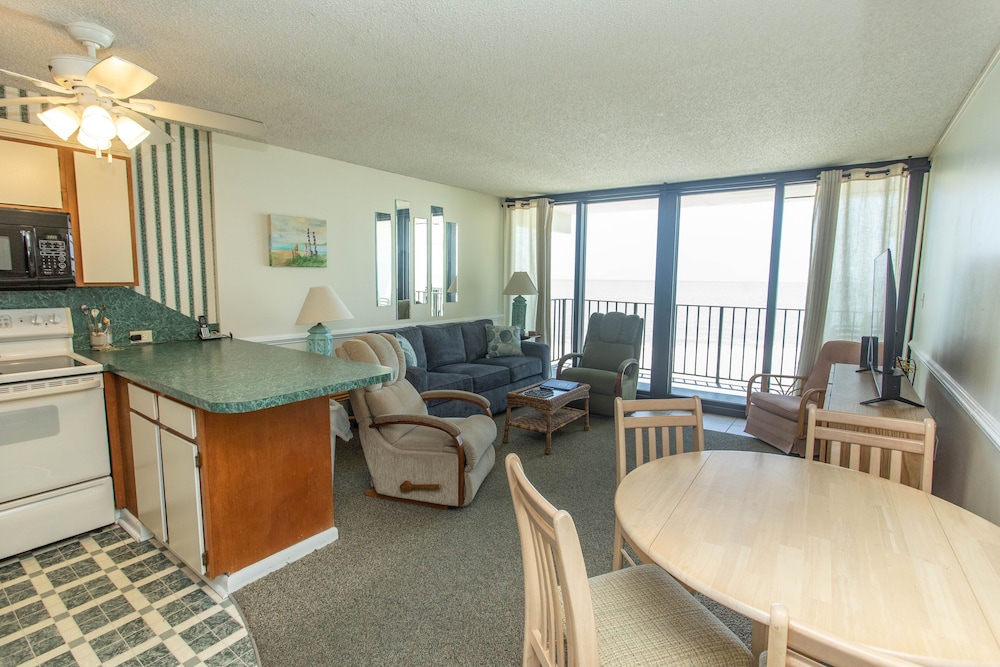 Royal Garden Resort 510 2 Bedroom Condo by RedAwning - photo 38