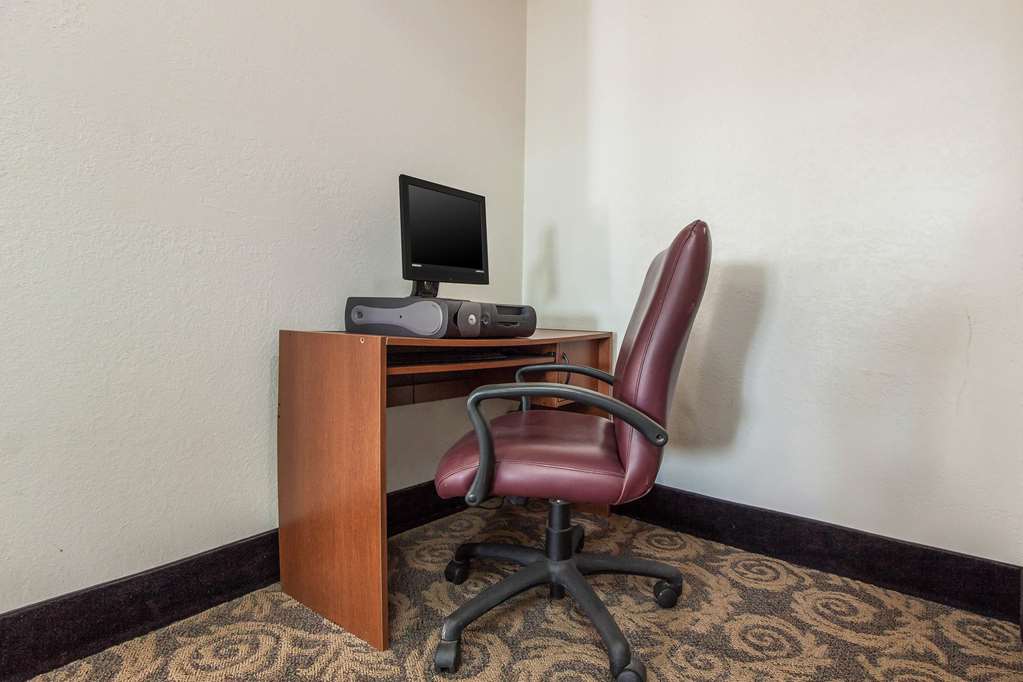 Econo Lodge Lexington - photo 19