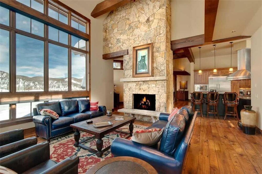 Rocky Fells House — 4-Star Luxury Hotel in Breckenridge, United States