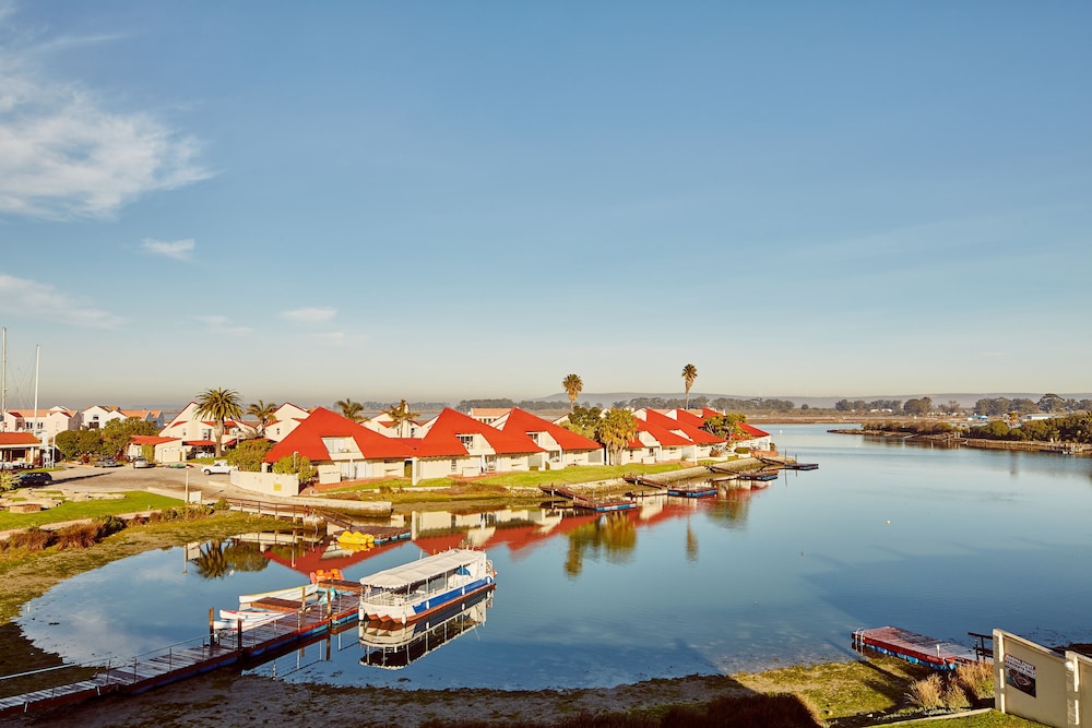 First Group Port Owen Marina — 4-Star Luxury Hotel in Cape Town, South Africa