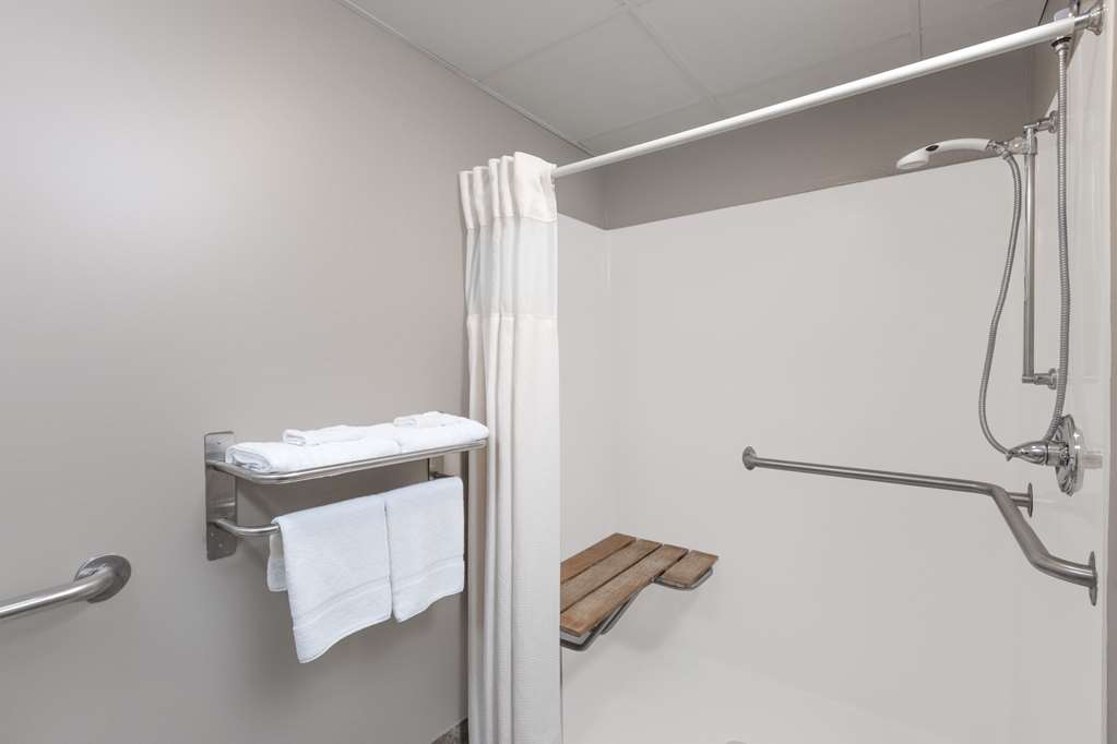 Super 8 by Wyndham Carroll East - photo 6