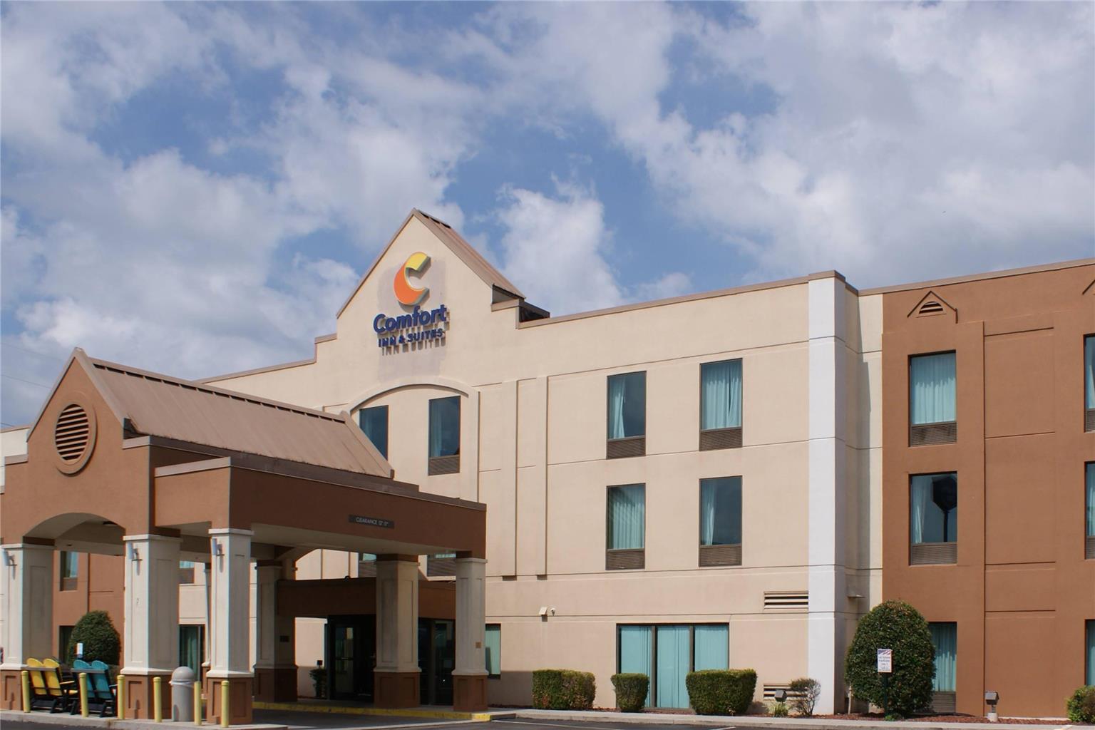 Comfort Inn Suites Cookeville — Cookeville