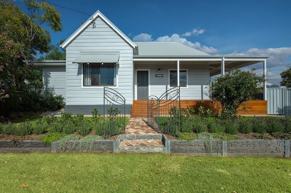 Waratah Up Douro Your Innkeeper Mudgee in Mudgee, Australia