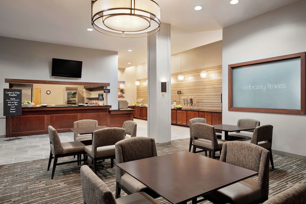 Embassy Suites by Hilton Brunswick - photo 26
