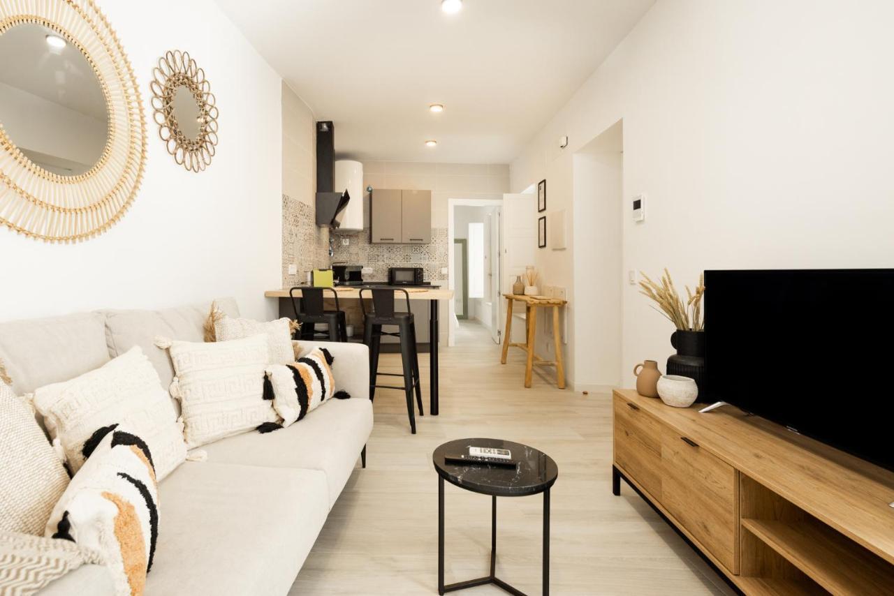 Apartamento Mucha Vida Little Apartments — 4-Star Luxury Hotel in Cadiz, Spain