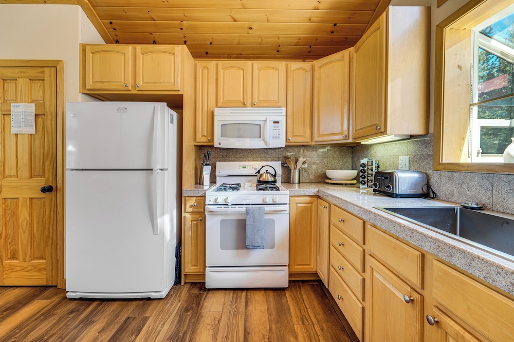 Sunny Cabin: 1 Mi to Tahoe Donner Resort - photo 8