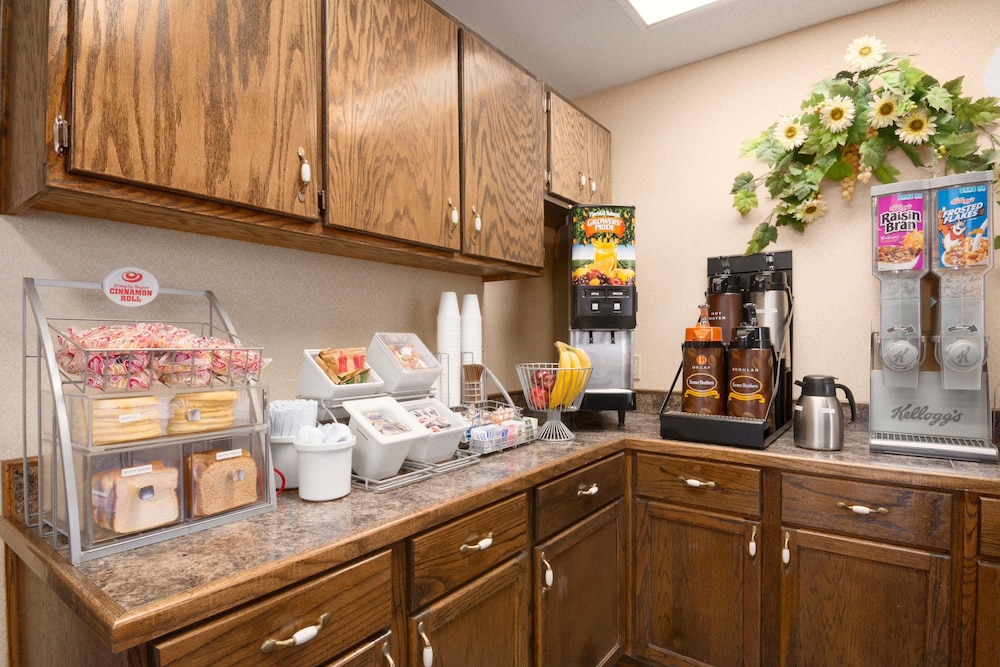 Super 8 by Wyndham Hattiesburg North University Area - photo 21