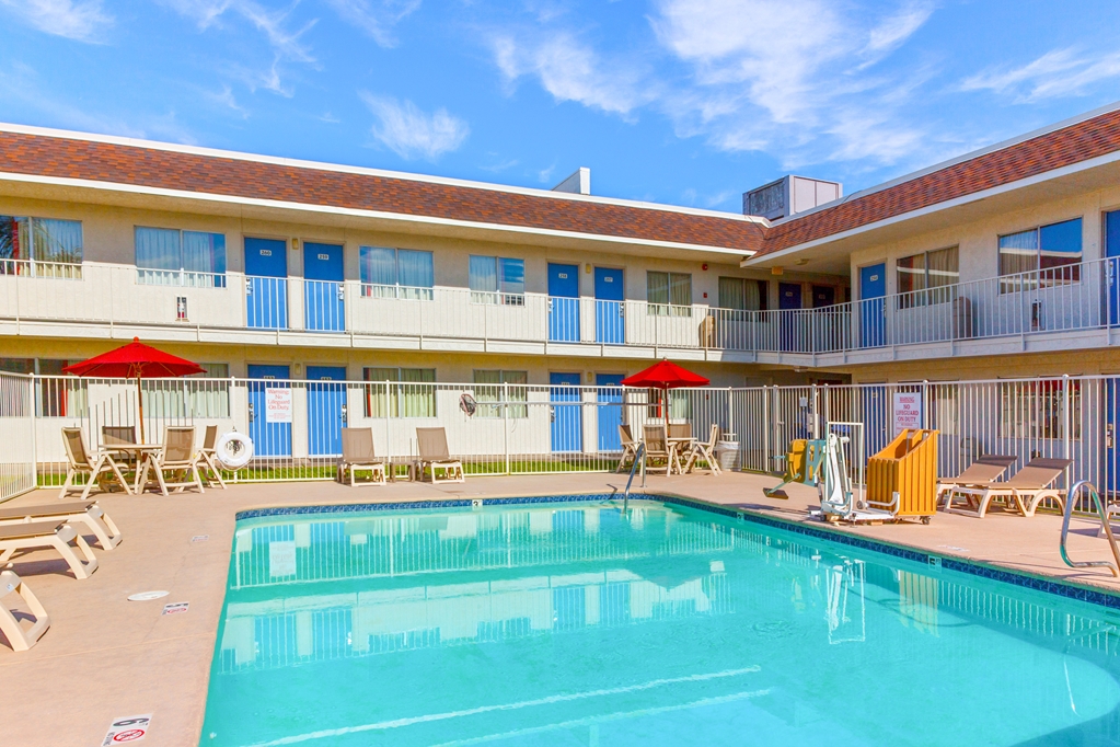 Motel 6 Phoenix North Bell Road - photo 10