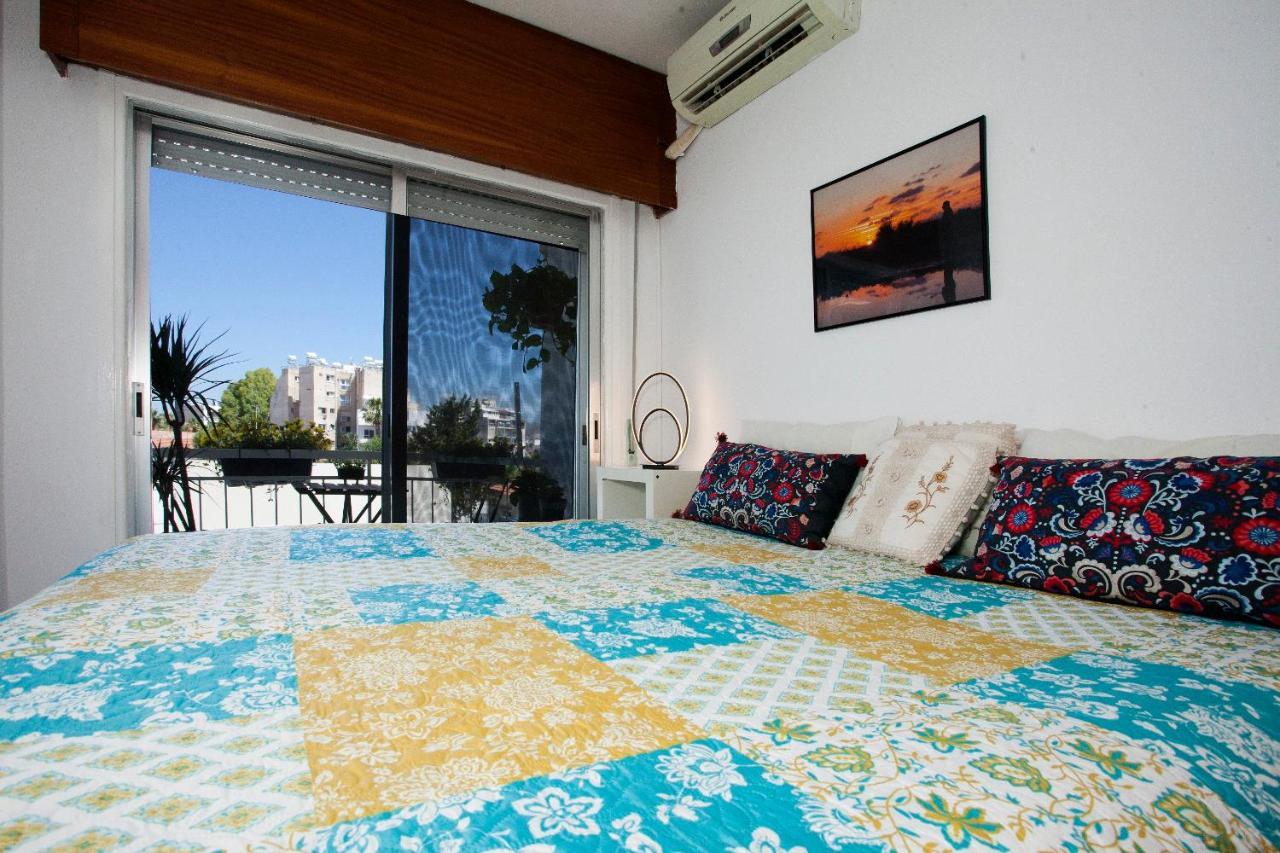 Artemis 3 Beachfront Boutique Apartment