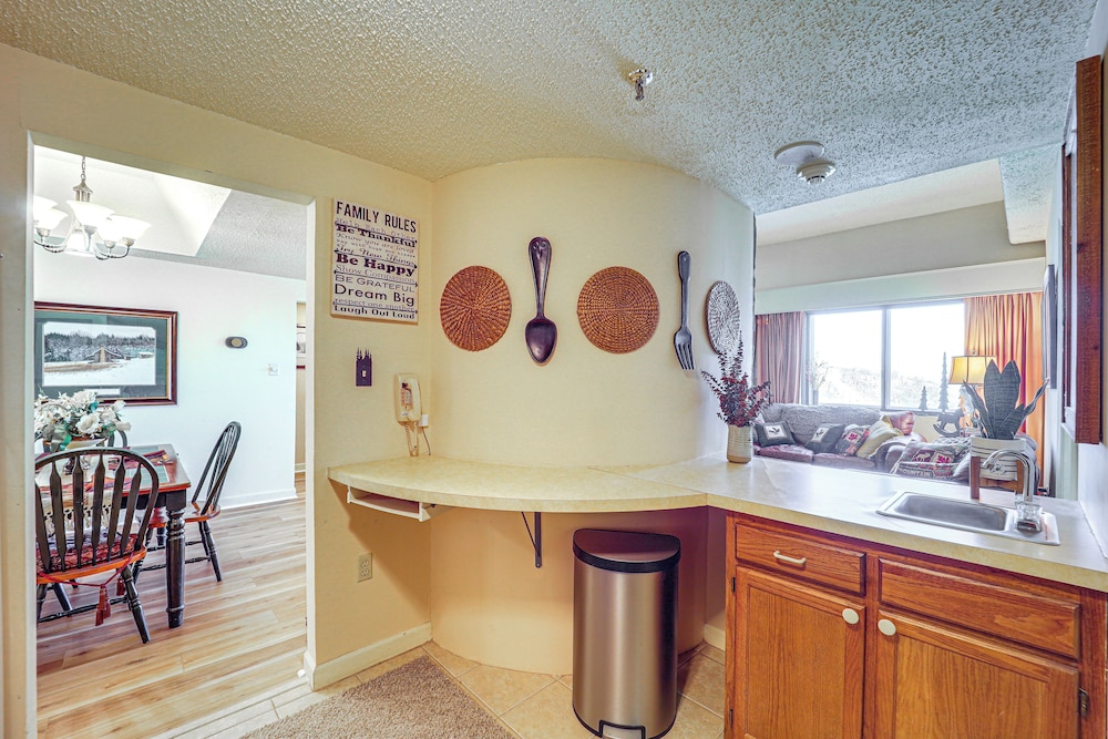 Sugar Mountain Resort Condo by Hiking & Wineries - photo 7