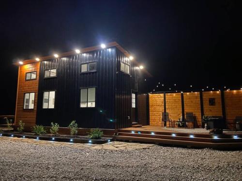 Sleeps 5 6 Near RRG Hot Tub Nice Sunrise Quiet — hotel in Beattyville