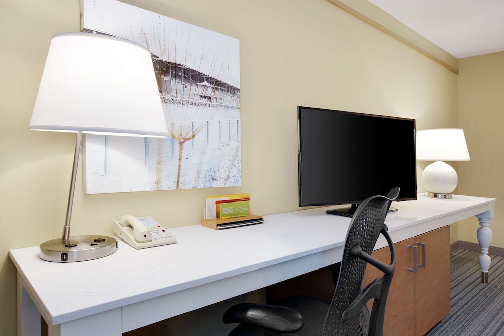 Hilton Garden Inn Saratoga Springs - photo 32