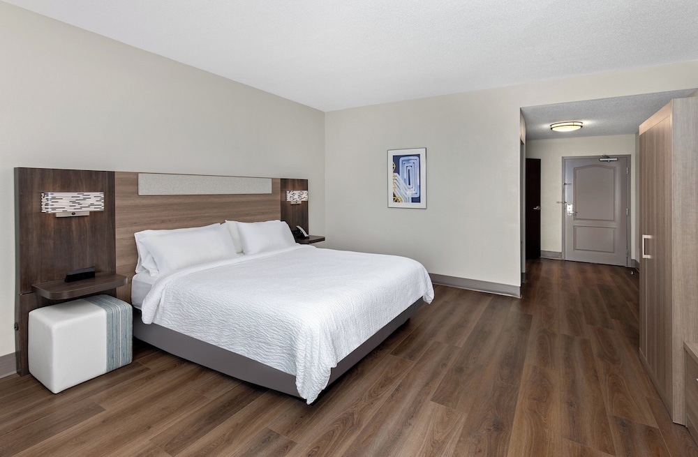 Holiday Inn Express Hotel Ooltewah Springs Chattanooga by IHG - photo 23