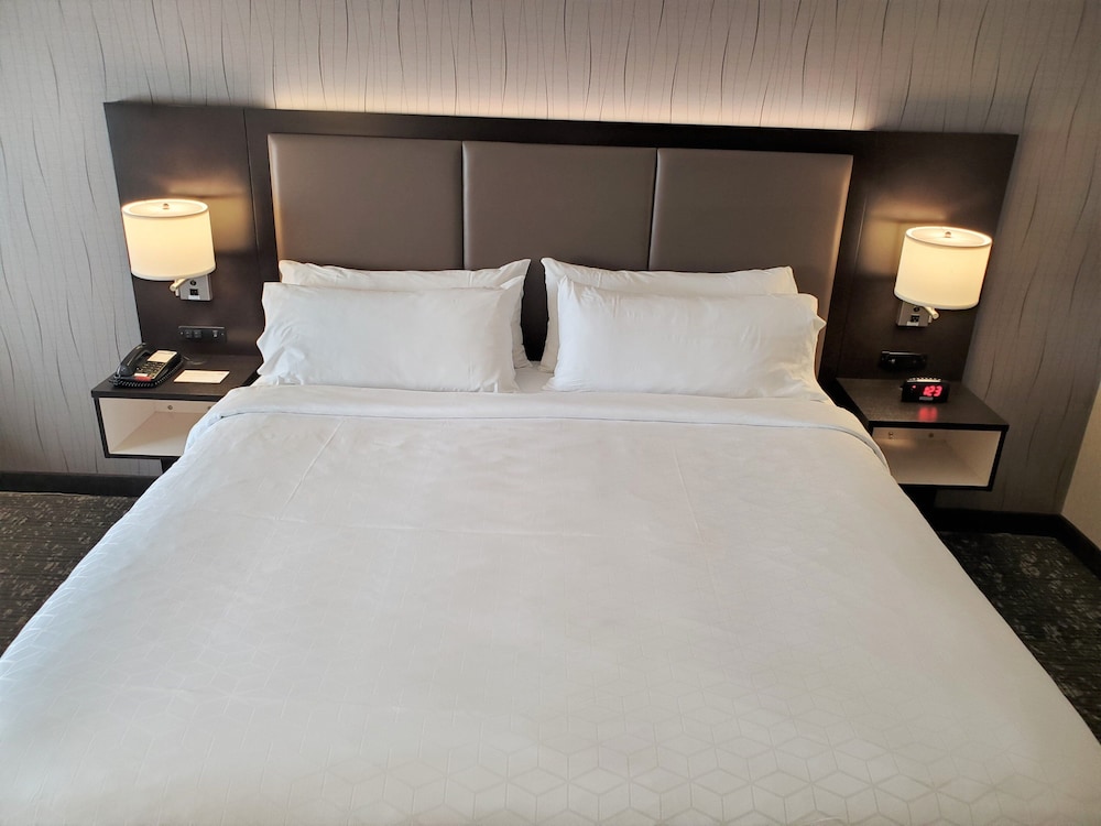 Holiday Inn Express & Suites Cheney by IHG - photo 9