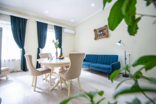 Old Town Booking Apartment