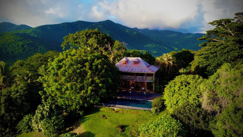 Habitation Caféière Samana Beauséjour in Pointe-Noire, Guadeloupe