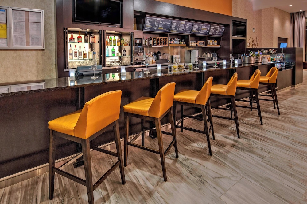 Courtyard by Marriott Kansas City Downtown Convention Center - photo 21