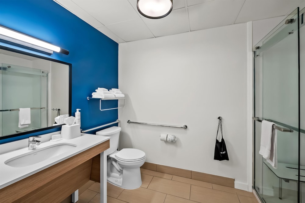 Spark by Hilton Spring Lake Fayetteville - photo 28