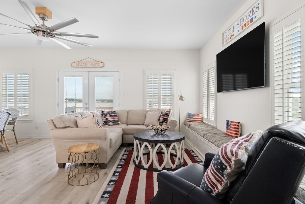 Red White and Beach - photo 57