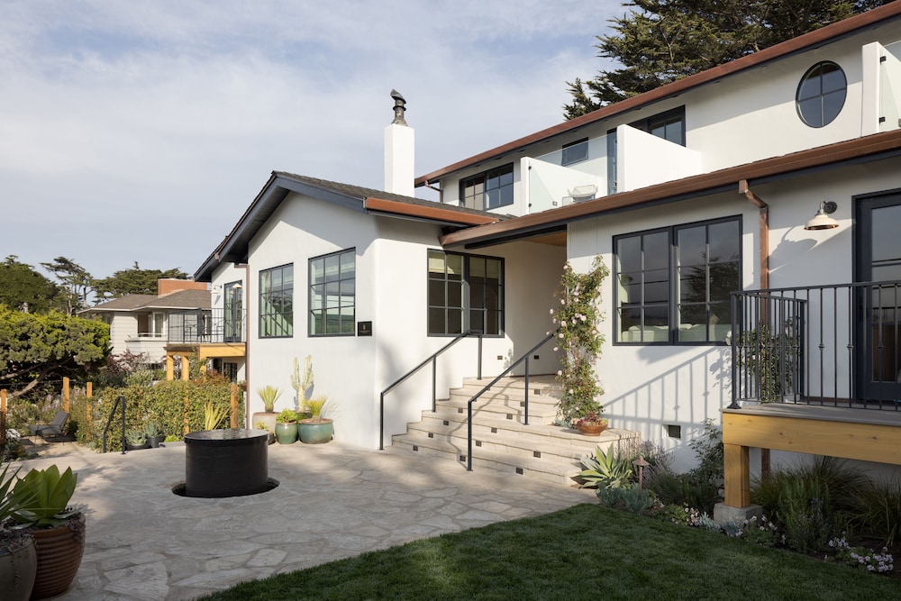 Villa Mara Carmel - featured photo