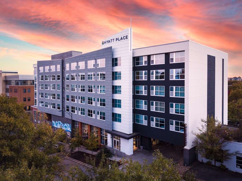 Hyatt Place Greenville Downtown - photo 30