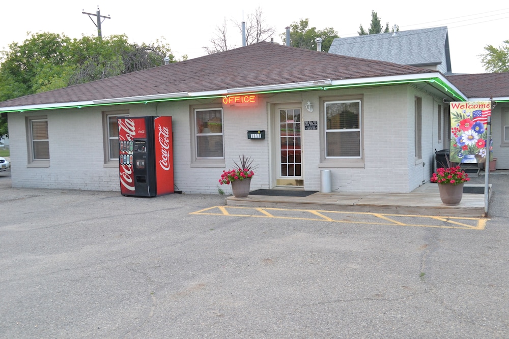 Innkeeper Motel - photo 72