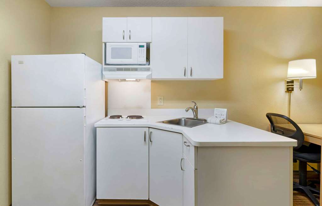 Extended Stay America Suites Lynchburg University Blvd - photo 20