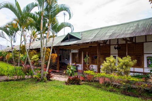 Eco Hotel Boutique En Ecoparque Chinauta Piscina Granja Juegos in Unknown City, Colombia