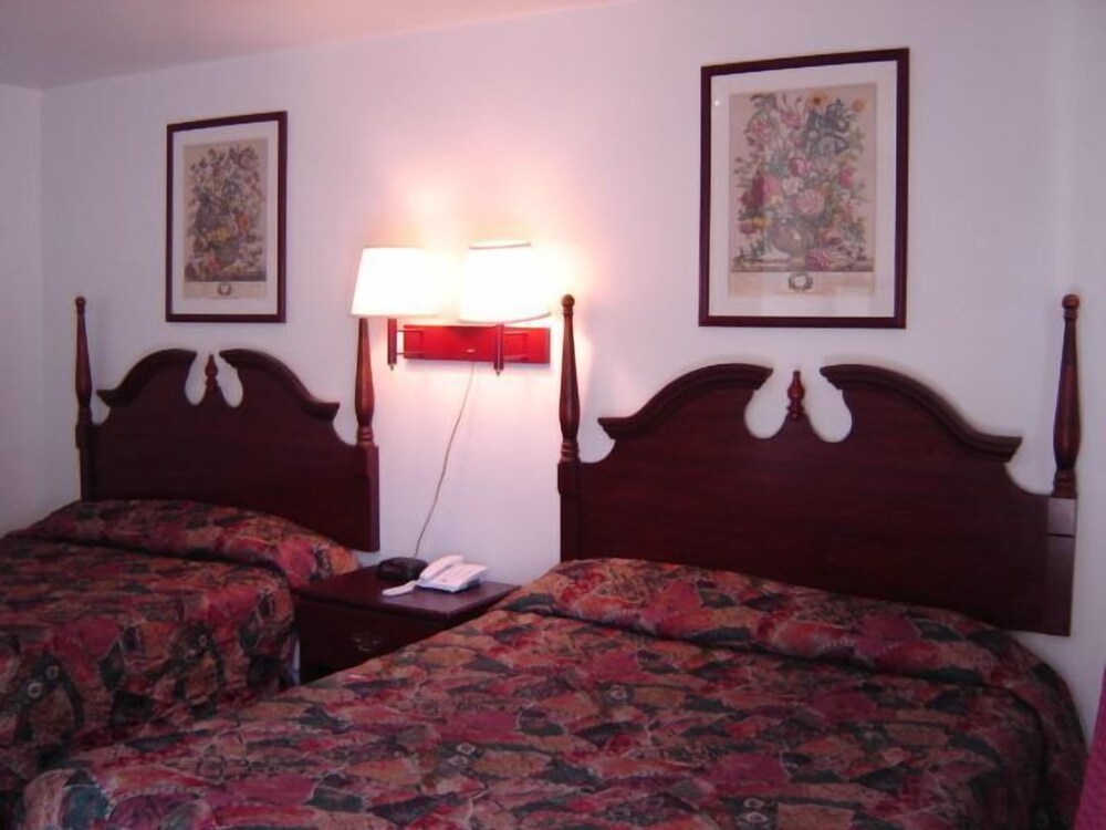 Hershey Travel Inn - photo 4