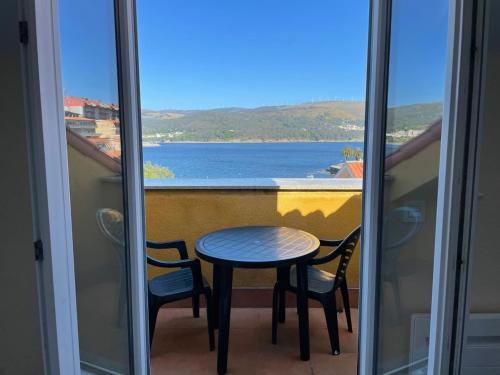 Apartamento Playa de Quenxe — 4-Star Luxury Hotel in Corcubion, Spain