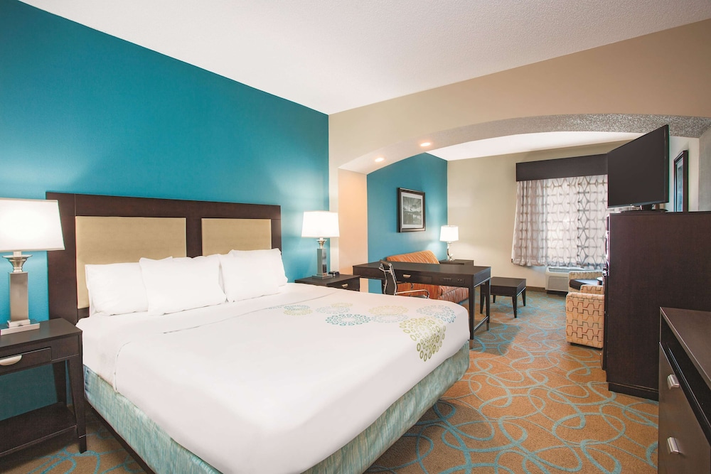 Spark by Hilton Kingsland - photo 8