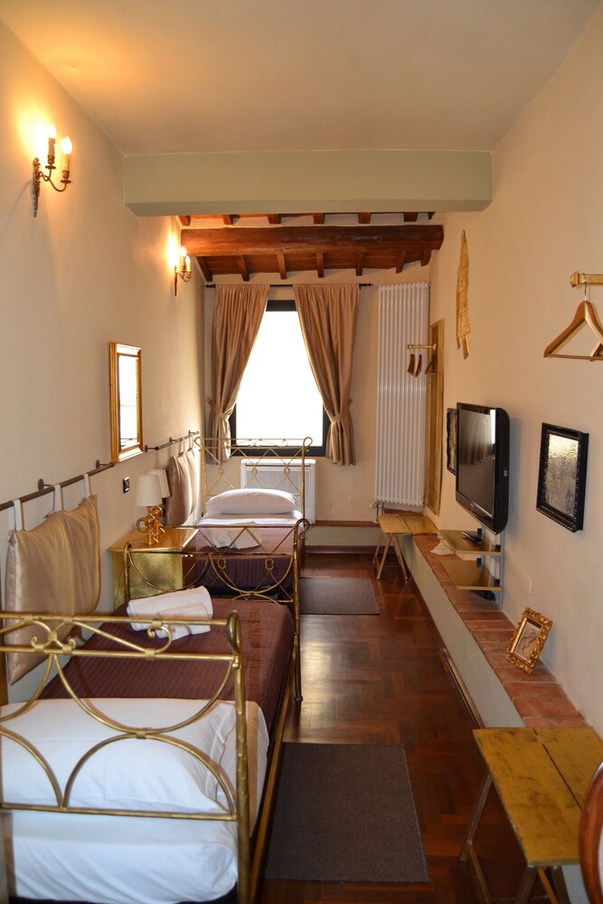 The Blacksheep B B — 4-Star Luxury Hotel in Florence, Italy