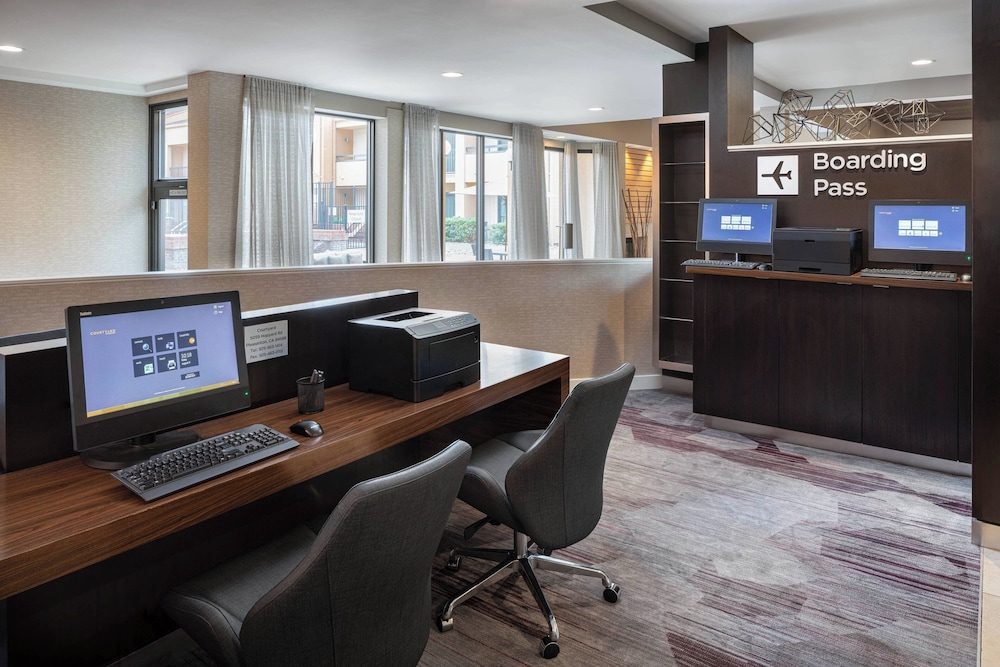 Courtyard by Marriott Pleasanton - photo 21