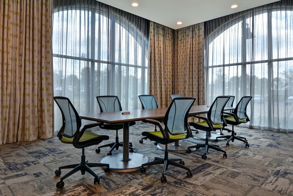 Home2 Suites by Hilton Orlando at Flamingo Crossings - photo 33
