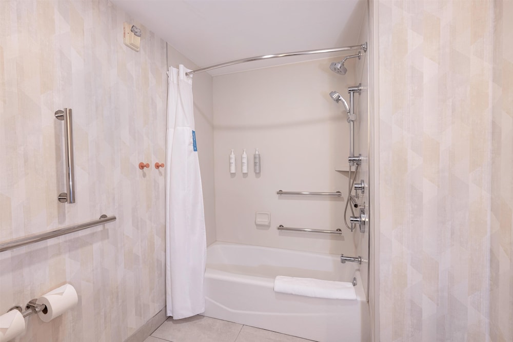 Hampton Inn Lawrenceville Duluth - photo 43