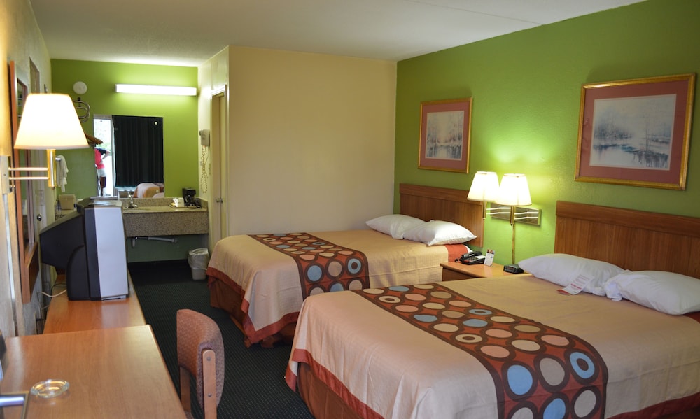 Super 8 by Wyndham Tifton - photo 14