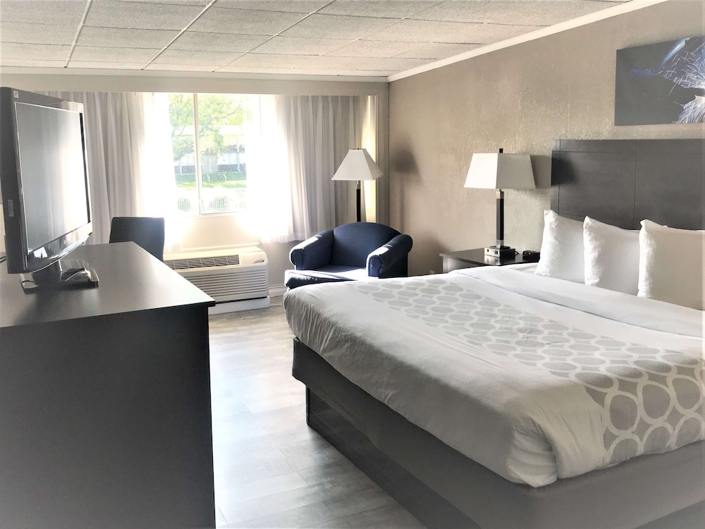SureStay Plus Hotel by Best Western Lehigh Valley - photo 6