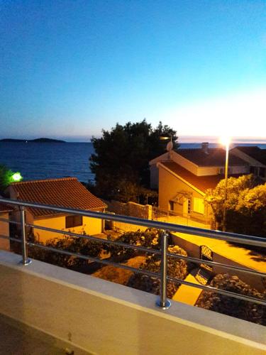 Apartmani Seka 1 — 4-Star Luxury Hotel in Rogoznica, Croatia