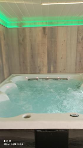 Le Jardin de Chouchat — hotel in Gavray