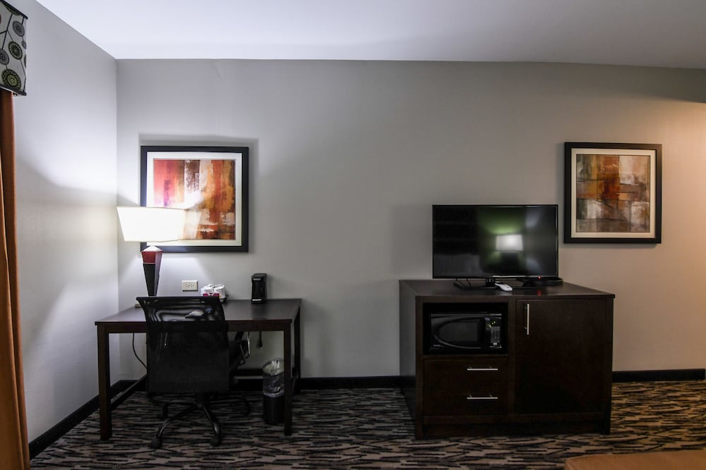 Hampton Inn Foley - photo 26