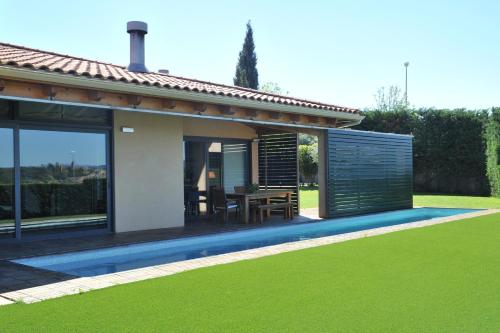 Casa Llevadora Villa Amb Piscina Privada A Pals — 4-Star Luxury Hotel in Pals, Spain
