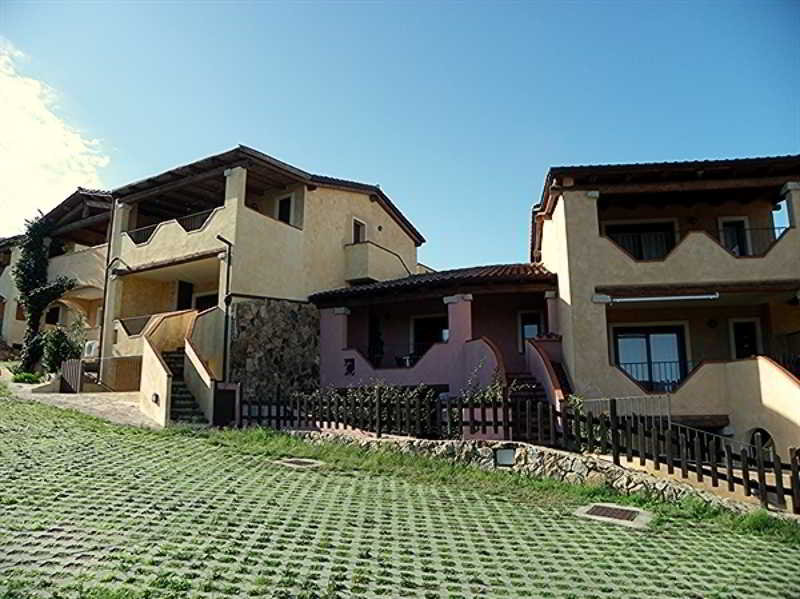 Sardinya Holiday Apartments