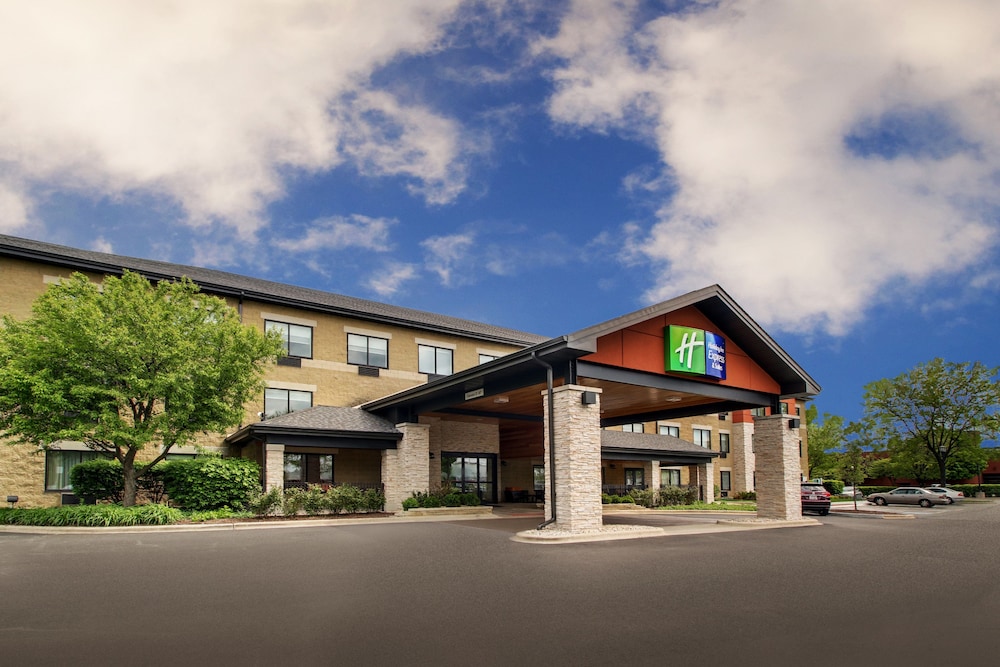 Holiday Inn Express & Suites Aurora Naperville by IHG - photo 70