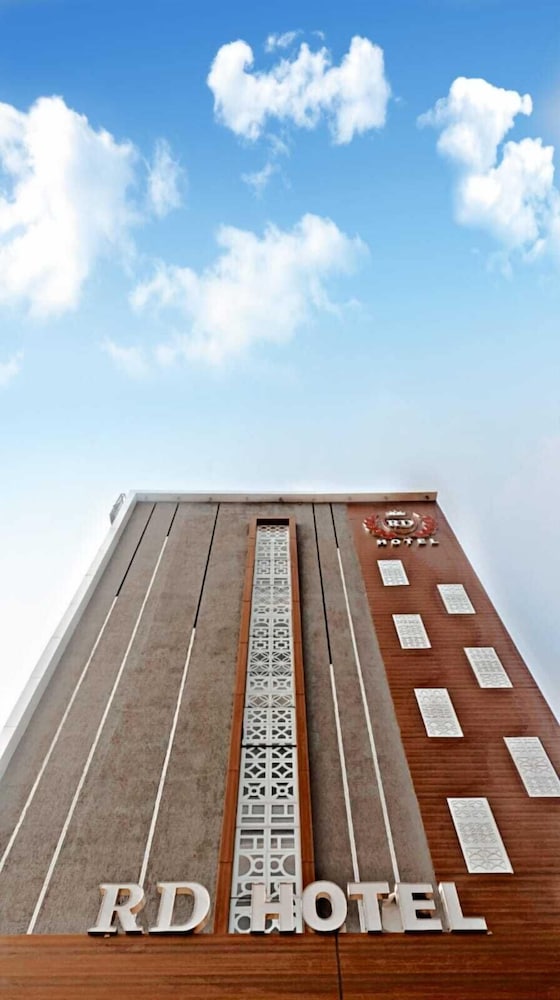 RD Hotel Head Office — hotel in Perundurai