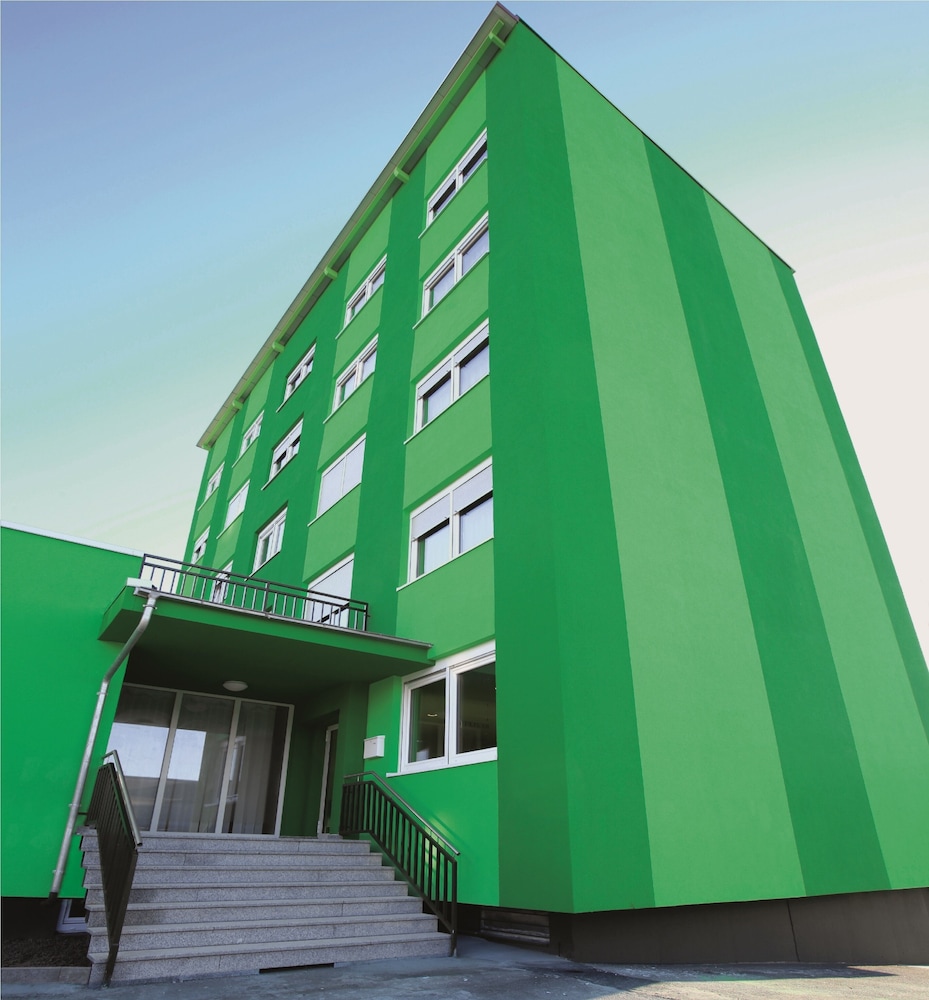 Hotel Olive Inn - carbon neutral hotel in Aschaffenburg