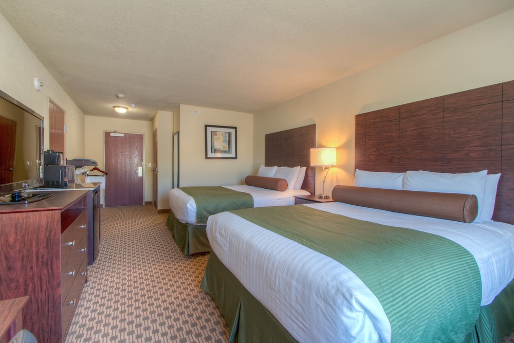 Cobblestone Inn & Suites Kersey - photo 9