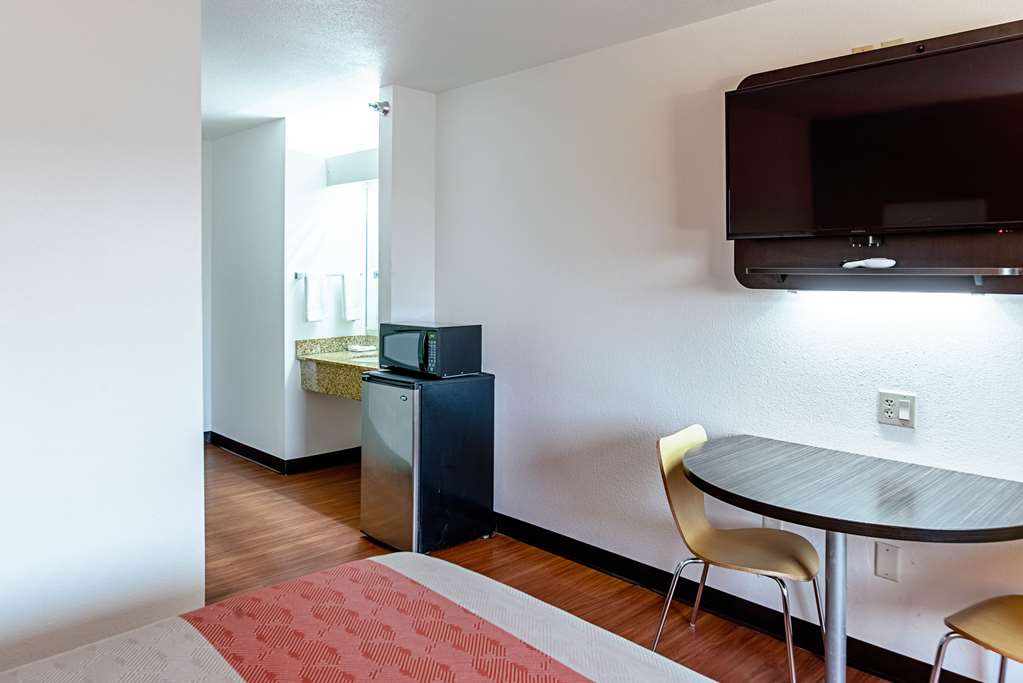 Motel 6 Lebanon IN - photo 9